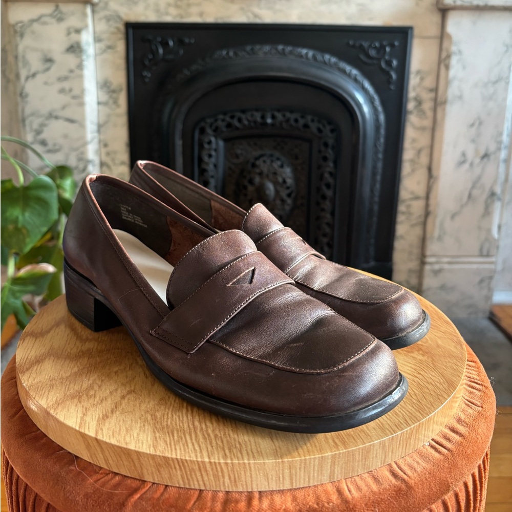 Chadwick’s women’s vintage brown leather loafers